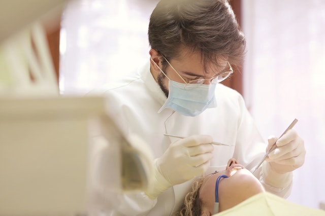 clinicas especializadas en implantes dentales en madrid
